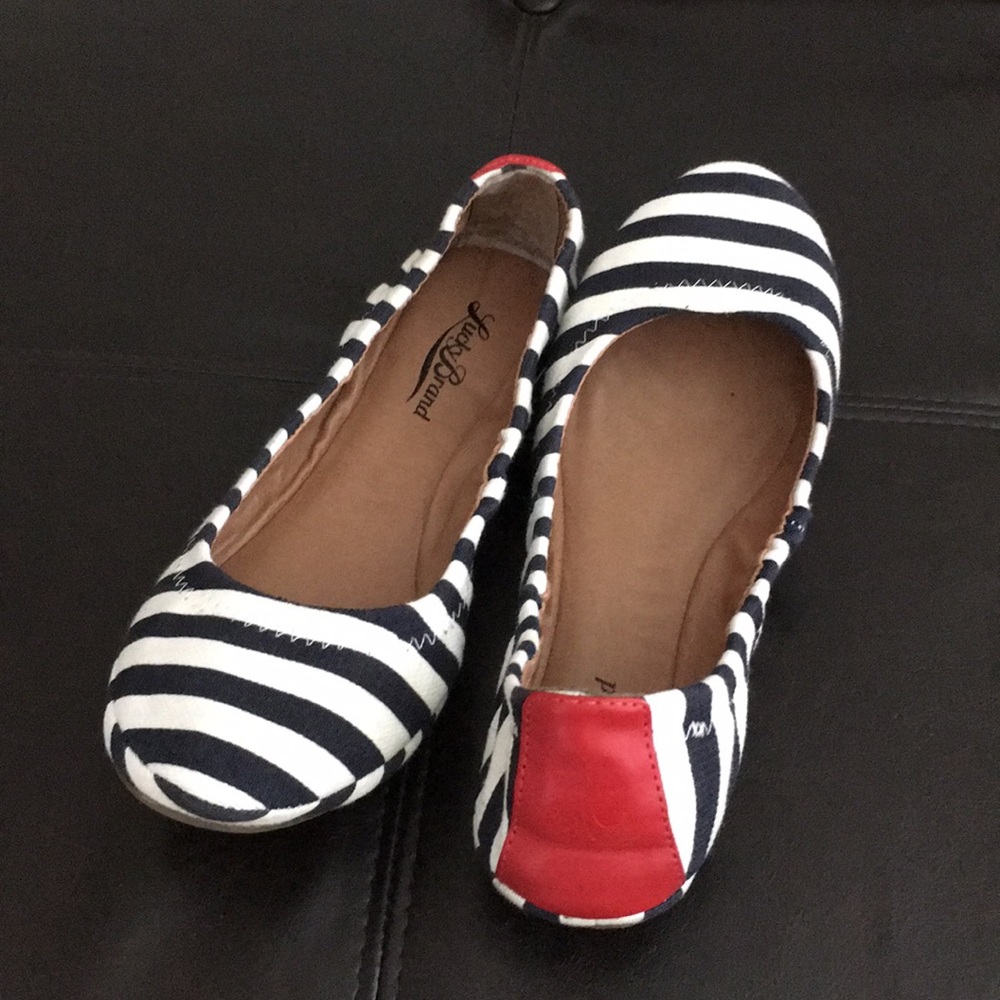 Lucky brand red white and blue flats